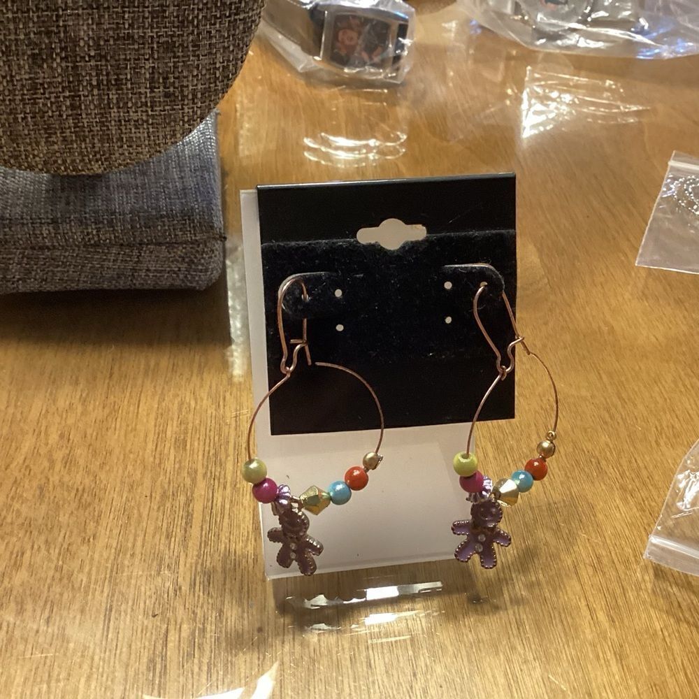 Coppertone Gingerbread Beaded Earrings - Picture 3 of 3